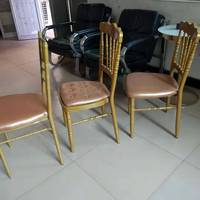 Chivari chaises chaises de mariage pour mariée et marié chaise charivari en fer/chaise empilable chavari/chaise de mariage en gros