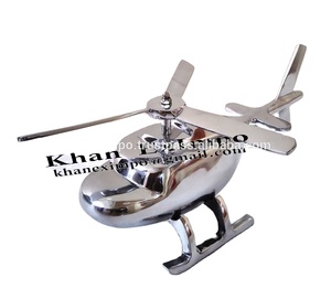Mini Vaisselle de bureau en hélicoptère en aluminium pour décorations de fête - Product Image 1