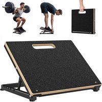 Plateforme inclinée réglable Wellshow en acier, antidérapante et pliable, pour étirements des mollets, squats et exercices de talon.