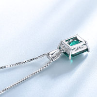 Brésil : Bijoux en nacre les plus vendus, ensemble de bijoux religieux avec image gravée de la Vierge Marie en coquille