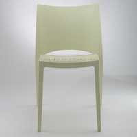 Banquet d'hôtel chaise bon marché chaise de réunion chaise de loisirs moderne empilable chaise de plein air en plastique