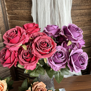 Bouquet de 7 roses artificielles réalistes en soie, style naturel, longue durée, 45 cm, pour décoration de table ou allée, idéal pour remise de diplôme, mariage, Noël - Product Image 6
