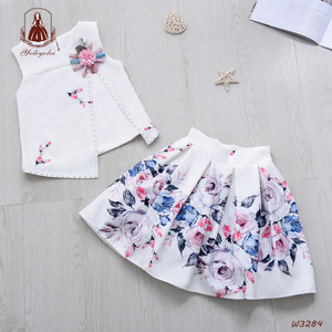 Conjunto de Falda y Blusa Estilo Africano en Color Rojo para Niñas Grandes - Product Image 6