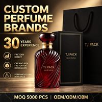 Flacon de parfum rouge découpé 50 ml avec bouchon doré et coffret cadeau noir – Flacon de parfum de luxe en verre pour coffret de marque OEM/ODM