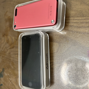 Lecteur <span class=keywords><strong>MP3</strong></span> d'<span class=keywords><strong>occasion</strong></span> Touch5 avec batterie neuve, coque arrière réparée, apparence neuve à 99%, mémoire complète, vente en gros. - Product Image 4