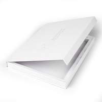 Boîte d'expédition en carton ondulé de qualité supérieure, taille et couleur personnalisées, papier kraft, OEM et ODM, vente en gros pour l'expédition e-commerce, emballage cadeau et de détail