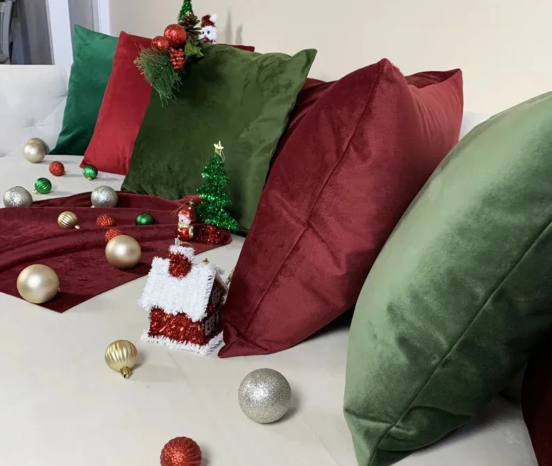 Housse de coussin de Noël en velours personnalisée Housse de coussin en velours avec fermeture éclair invisible pour les décorations de Noël