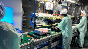 Proyector Láser <span class=keywords><strong>de</strong></span> Tiro Corto <span class=keywords><strong>de</strong></span> Alto Contraste <span class=keywords><strong>de</strong></span> 7500 Lúmenes ANSI para Planetarios Inmersivos y Teatros Espaciales - Product Image 3