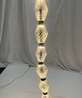 Lustre suspendu LED personnalisé pour hôtel, salon, escalier, longue chaîne en métal et cristal, luminaire de luxe