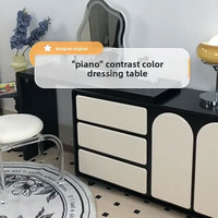 Piano en bois massif, coiffeuse laquée, armoire de rangement minimaliste et haut de gamme pour chambre à coucher, coiffeuse intégrée