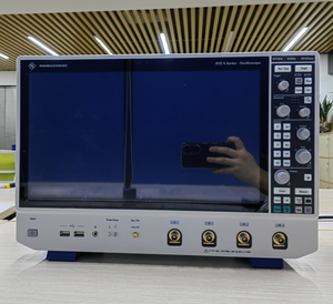 Osciloscopio de Alta Precisión Rohde & Schwarz Rto64 de 6 GHz, 1 Año de Garantía, Máquina de Pruebas de Origen Estadounidense, Multivoltaje - Product Image 3