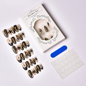 Uñas Artificiales <span class=keywords><strong>Ennio</strong></span> 3D Esculpidas en ABS, Forma de Almendra, Diseño con Detalles Dorados y Sombreados, Recubrimiento de Gel UV, Ecológicas - Product Image 4