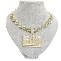 Collier Pendentif Chaîne Lourde Personnalisé Bicolore Style Hip-Hop Bling Strass Plaquage Or Givré avec Maillons Cubains en Forme de Lettre