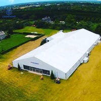 Tente d'exposition de luxe 20x20 sur mesure, cadre en aluminium robuste, forme incurvée, avec doublure pour événements commerciaux, avec paroi en PVC