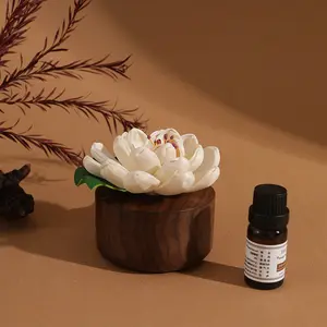 Großhandel Mini Holz Aroma therapie Maschine Holzmaserung Custom ized Home Essentials Raum Aroma Öl Diffusor