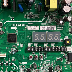 Carte de commande Hitachi H7D19245A pour unité extérieure de climatisation centrale - Product Image 3