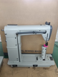 Machine à coudre pour l'industrie de la chaussure RONMACK RM-6810/6820, pour cuir, avec bras rond et lit de travail. - Product Image 4