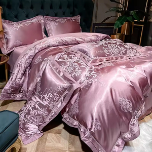 Edredón de satén plegado de 4 piezas de estilo clásico de corte personalizado juegos de cama de lujo para el hogar del hotel - Product Image 4