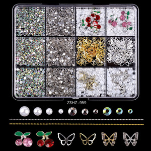 Vente en gros de breloques pour ongles en résine 3D, perles irrégulières, cœur, pentagramme, nœud papillon, ruban, accessoires pour nail art - Product Image 4