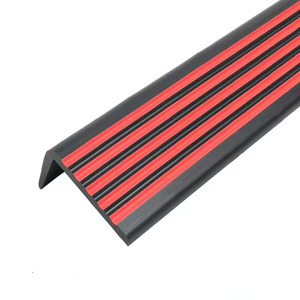 Profilé <span class=keywords><strong>d</strong></span>'<span class=keywords><strong>escalier</strong></span> en PVC antidérapant en forme de L, auto-adhésif, en <span class=keywords><strong>caoutchouc</strong></span>, <span class=keywords><strong>pour</strong></span> protection des marches et bordures - Product Image 5