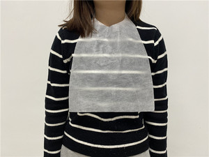 Babero desechable no tejido con estampado personalizado para adultos, capa de babero de papel, delantal para salón de belleza Dental - Product Image 2