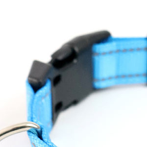 Collar para Mascotas de Nailon con Doble Tira Reflectante, Diseño Sólido, 1.0* 20-30cm, Fácil Visibilidad para Paseos Nocturnos - Product Image 3