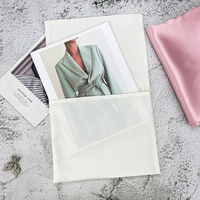 En gros, Pochette enveloppe de luxe élégante en satin de soie, réutilisable, avec rabat, pour cadeaux, faveurs de mariage et de fête, et rangement anti-poussière, personnalisable avec logo