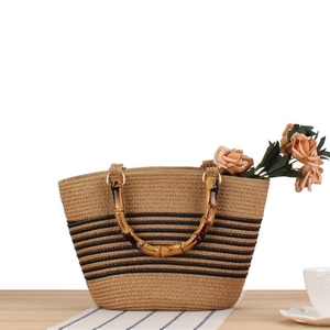 Straw Rectangle Waterproof <b>Storage</b> <b>Basket</b> with Bamboo Handle Fashion Multi-Purpose Beach Use 25x20x12cm - Product Image 3
