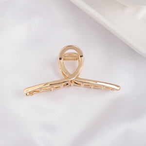 กิ๊บติดผมรูปหัวใจโลหะโปร่ง ZOYU สไตล์เกาหลี แฟชั่นกิ๊บรูปหัวใจแบบฉลาม สำหรับผู้หญิง - Product Image 3