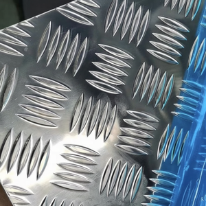 แผ่นอลูมิเนียมอัลลอยด์ผิวเรียบลายนูนสำหรับงานก่อสร้างและตกแต่งสถาปัตยกรรม-รุ่น 6061/6063/6082 ตัด เชื่อม - Product Image 1