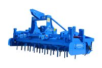 Herse rotative verticale motorisée pour la préparation des rizières et des terres arables