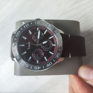 <span class=keywords><strong>Montre</strong></span> à quartz de luxe <span class=keywords><strong>Fossil</strong></span> BQ2708 pour homme, cadran simple, bracelet en cuir <span class=keywords><strong>noir</strong></span> 22 mm, boîtier en acier inoxydable, étanche 50M, vente en gros - Product Image 5