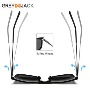 Lunettes de soleil grises pour hommes, monture en métal noir TR, polarisées UV400, pour la conduite, charnières à ressort, légères et confortables - Product Image 1