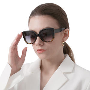 Gafas de sol negras estilo ojo de gato para mujer, protección UV400, montura de PC, estilo urbano a la moda, protección solar, para viajes y conducción - Product Image 4