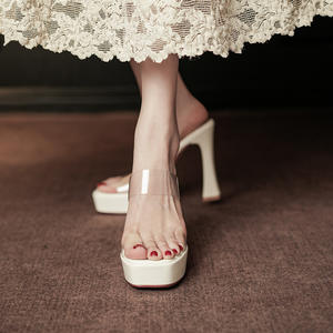 Sandales à talons hauts transparentes tendance 2025, chaussures pour femmes, nouveau style, talons fins, respirantes, tongs décontractées pour femmes - Product Image 2