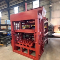 Machine à briques en ciment QT4-15, machine automatique de fabrication de blocs de béton pour une production quotidienne à grande échelle