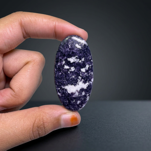 Lepidolita natural de alta calidad en cabujón, formas mixtas, venta al por mayor, piedras preciosas sueltas para la fabricación de pendientes, colgantes y anillos de plata hechos a mano. - Product Image 2