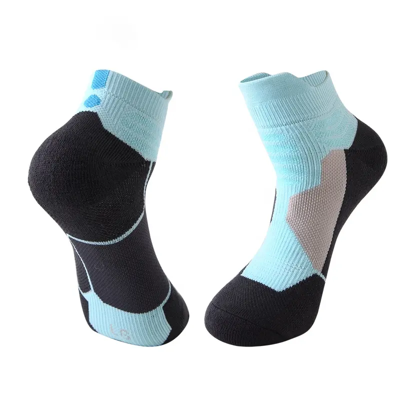 Unisex Man And Women Breathable Crew Socks Polyester Comfortable Colorful Sport Socks
