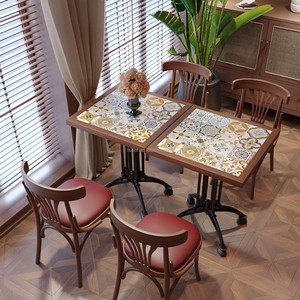 Ensemble de meubles de café rétro bohème, table à manger carrée en mosaïque de noyer foncé, fauteuils en bois, dossier en tissu à motifs floraux - Product Image 4