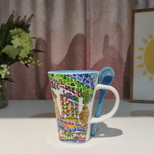 Juego de tazas de recuerdo impresas personalizadas de París y <span class=keywords><strong>Nueva</strong></span> <span class=keywords><strong>York</strong></span>, tazas de café de cerámica de gres al por mayor, diseño de Color interior con cuchara - Product Image 3