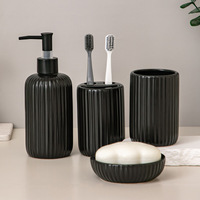 Ensemble de salle de bain en céramique simple : porte-brosse à dents, porte-savon, accessoires de salle de bain, distributeur de savon personnalisé, décoration intérieure, directement de l'usine