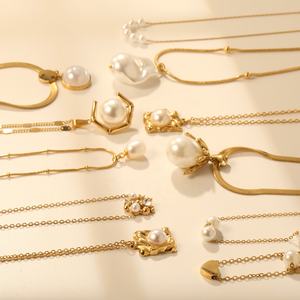 Colliers ras du cou personnalisables en acier inoxydable plaqué or 18 carats, fins et délicats, avec pendentif court et perles, bijoux pour femmes, vente en gros - Product Image 1