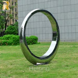 Escultura de anillo de acero inoxidable grande de alto pulido para decoración de punto de referencia urbano de jardín de parque público al aire libre - Product Image 4