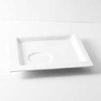 Assiettes en céramique en porcelaine fine de Chine, vente chaude, forme carrée, assiette à dîner