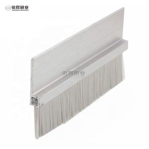 דלת אטום אבק אלומיניום תחת מברשות שער - Product Image 3