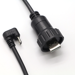 Cable USB-A a Micro en Ángulo Resistente al Agua - Ideal para Aplicaciones Marítimas, Automotrices y Electrónicas de Exterior - Product Image 1