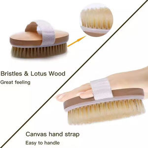 <span class=keywords><strong>Spazzola</strong></span> da Bagno in Legno <span class=keywords><strong>per</strong></span> Pelle Secca a Marchio Privato <span class=keywords><strong>Spazzola</strong></span> Corpo con Setole Naturali in Bambù e Sisal <span class=keywords><strong>per</strong></span> Esfoliazione e <span class=keywords><strong>Cellulite</strong></span> - Product Image 4
