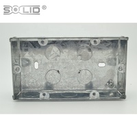 Boîte de prise électrique en métal BS4662 de 36 mm de hauteur et 0,9 mm d'épaisseur avec trous de fixation