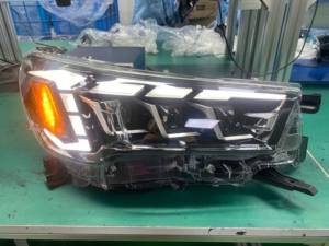 NUELEAD Nuevo Arnés de Control de Faros Delanteros de 12V 50W con Ingeniería de Precisión, Luz Roja 6000LM 4000K para Hilux 2021-2024, 1 Año de Garantía - Product Image 5