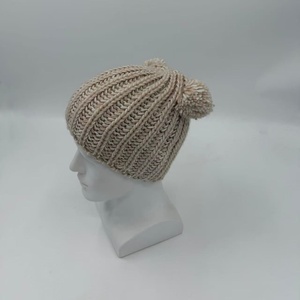 <span class=keywords><strong>Bonnet</strong></span> pour <span class=keywords><strong>femme</strong></span> avec double <span class=keywords><strong>pompon</strong></span> mignon - <span class=keywords><strong>Bonnet</strong></span> d'hiver en tricot côtelé doux avec fil scintillant - Product Image 5